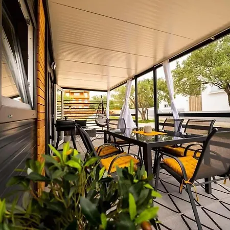 Mobile Marina Sveti Filip i Jakov