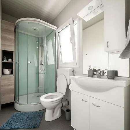 Mobile Marina Apartament *