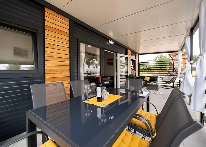 Апартаменты Mobile Marina